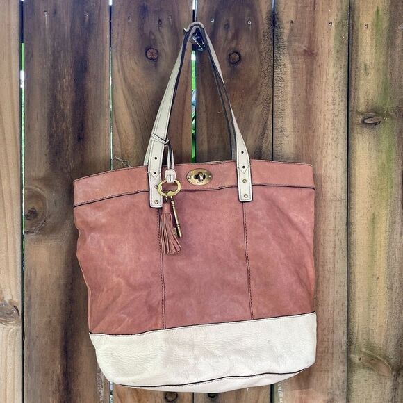 FOSSIL Turnlock Two Tone Leather SHOPPER TOTE SHOULDER BAG - Picture 1 of 8